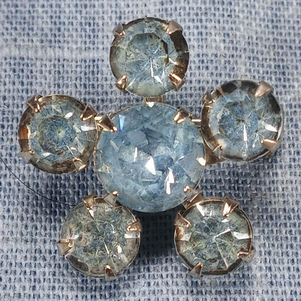 1950s Vintage Star Pin with Blue Rhinestones - Picture 1 of 3